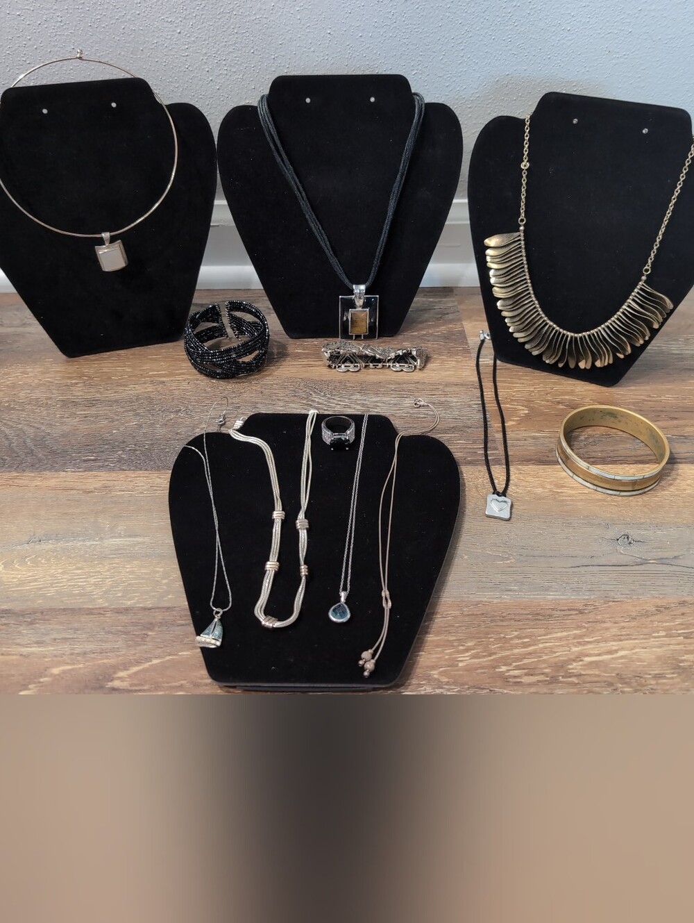 Set of 12 Vintage & Costume Jewelry Necklaces/Bracelets/Rings